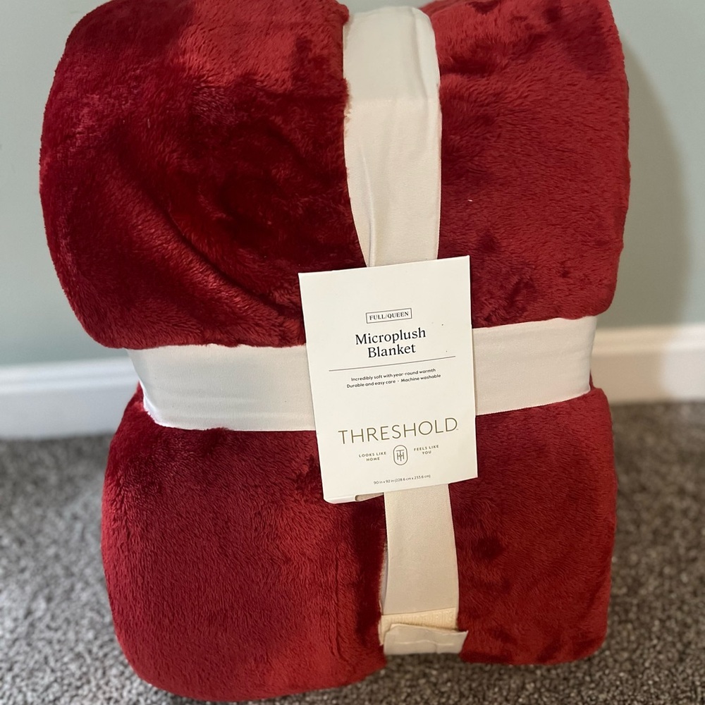 Threshold Scarlet Plush Throw